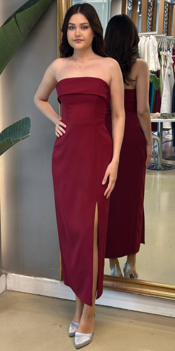 Bordo Straplez Yaka Yırtmaçlı Düz Kesim Krep Midi Abiye Elbise 7692 - 1